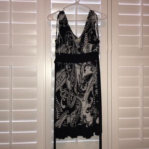 BLACK AND WHITE DRESS